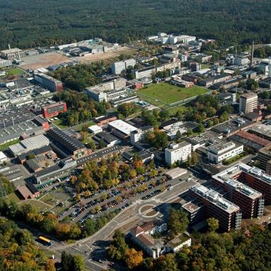 Blick auf den Industriepark Wolfgang in Hanau.
