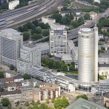 Blick auf die Hauptzentrale von Evonik, die mitten im Herzen der Ruhrgebietsmetropole Essen liegt.