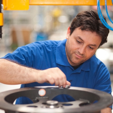 Als Weltmarktführer im Bereich Auswuchttechnologie steht Schenck RoTec für innovative Technologien und erstklassige Produkte.