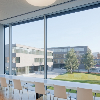 Blick von der GGS Bibliothek auf den Bildungscampus.