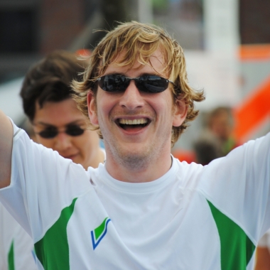 Vater beim Firmenlauf
