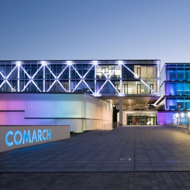 Comarch Campus in Krakau bei Nacht