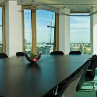 Unser Konferenzraum mit Blick über Berlin