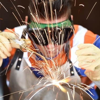 Energie, die Funken schlägt