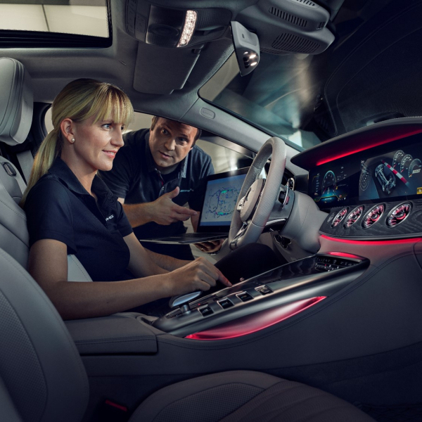 Mercedes Amg Als Arbeitgeber Gehalt Karriere Benefits Kununu