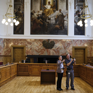 Justizzentrum Salzburg mit BIG Servicetechniker & Leiterin der Amtswirtschaftsstelle (© Philipp Horak)