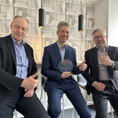 Assura erhält den Award für die besten Mobile Services 2024