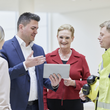 #forward-looking: Seite an Seite treiben unterschiedliche Talente wegweisende Lösungen voran.