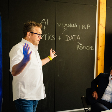 Wir schätzen eine kreative Arbeitsatmosphäre.