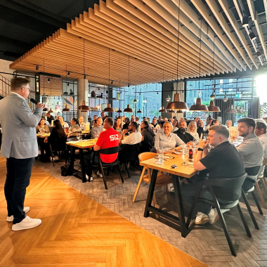 Geschäftsführer Ingo Kühling lässt erfolgreichen Tag mit gemütlichen Dinner ausklingen