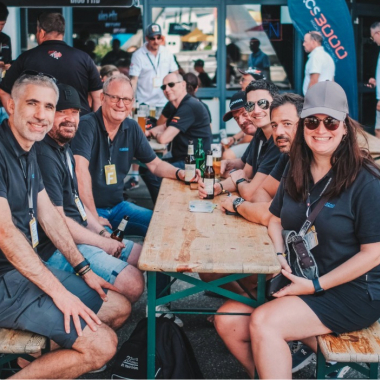 Teamspirit bei der Heidelberg Historic Zieleinfahrt.