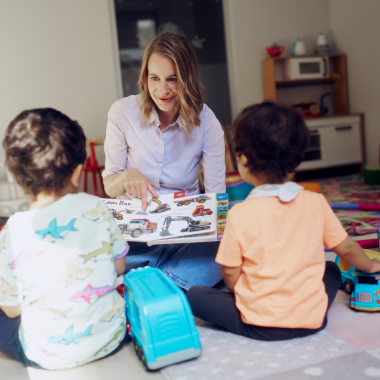 Wir unterstützen dich dabei, Beruf und Familie optimal zu vereinen, z.B. durch unsere Kinderbetreuung "Raiffeisenzwerge".