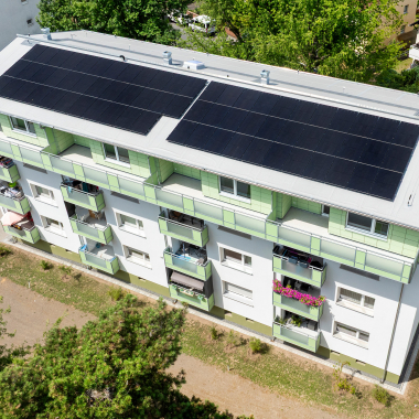 Kreislaufwirtschaft in der Praxis – neuer Wohnraum durch Recycling-Aufstockung. Foto: Oliver Kessler